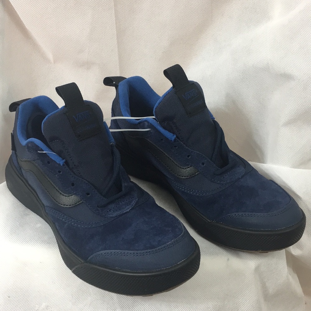 Vans New UltraRange size 8 men or 9.5 women shoes